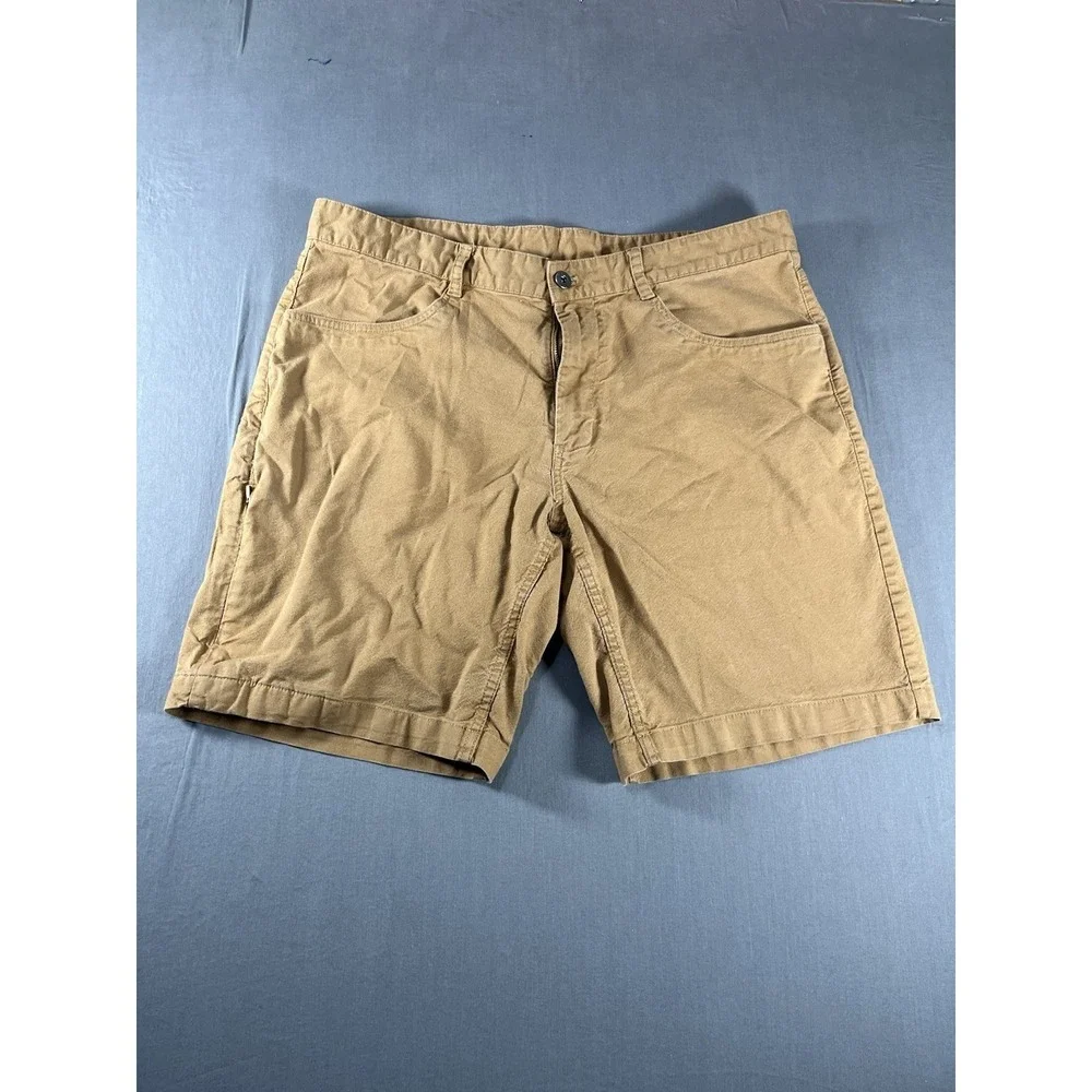 The North Face Canvas Cargo Hiking Shorts  Men's 38 Khaki Brown